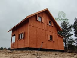 Domek Wiktor IV, 35m², z antresolą i tarasem, drewniana konstrukcja idealna na rodzinne wakacje