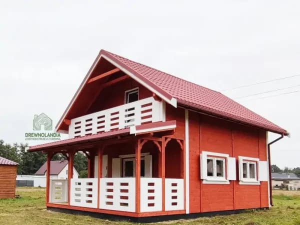 Domek CRP7 PLUS z drewna, całoroczny, o powierzchni 33 m², idealny na każdą porę roku