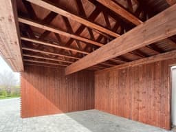 Carport z drewna – wiata ochronna