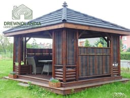 Altany z bali