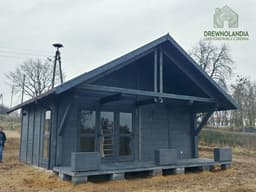 Domek z tarasem Karol IV – wymiary 7x5m + 7x2m – 35m² – Drewnolandia