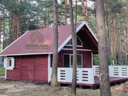 Adam IV – duży nowoczesny domek drewniany z tarasem i antresolą – 35m2