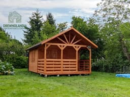 Domek Aleksander - przestronny domek letniskowy 24 m² z tarasem