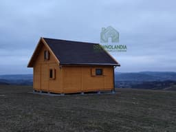 Domek drewniany całoroczny z antresolą CRA4 – funkcjonalny projekt