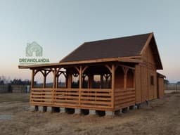 Drewniany domek Albert 7x5m – nowoczesny design z funkcjonalnym tarasem