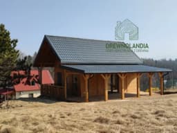 Domek CRK7 – widok na elewację frontową