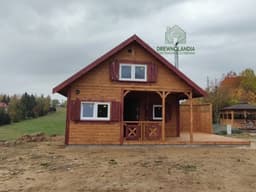 Domek drewniany z antresolą – całoroczny – 25 m² – model CRA1