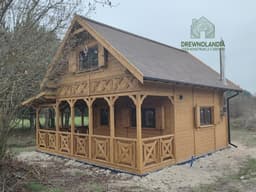 Drewnolandia – domek z tarasem CRP6