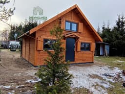 Drewniany domek całoroczny z antresolą CRA2 – przestronny i stylowy