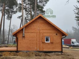 Domek z drewna letniskowy