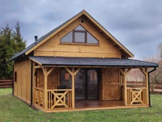Nowoczesny drewniany domek z antresolą Adam IV 5,9m x 5,9m 