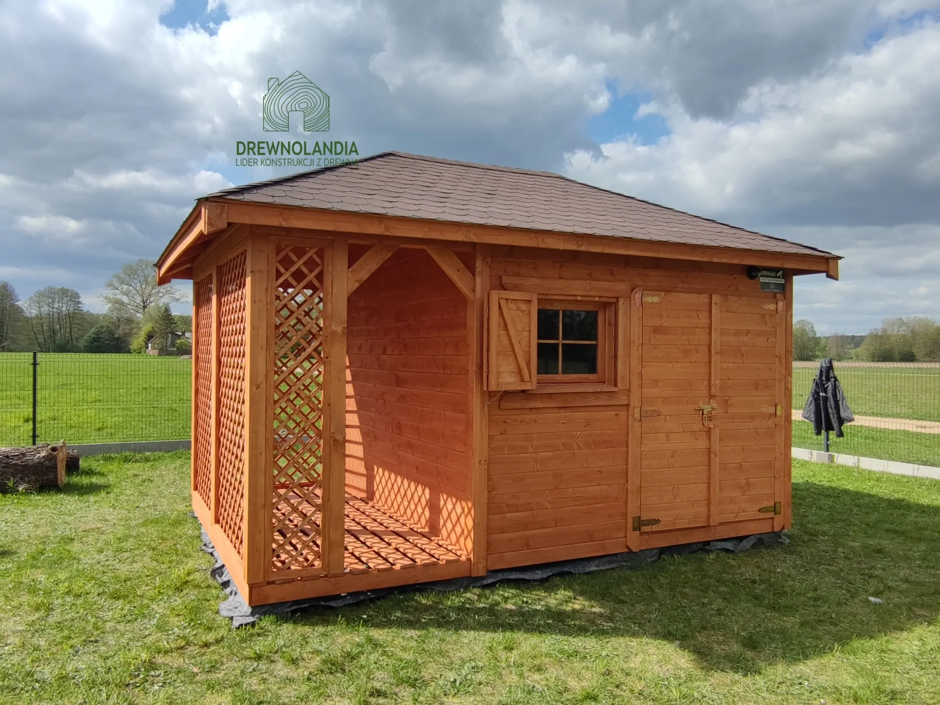 Domek narzędziowy z drewna Kacper – 4,5x3m z drewutnią